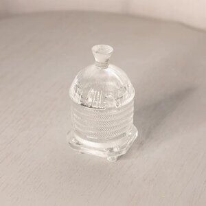 Vintage LE Smith Clear Glass Lidded Beehive Honey Jar